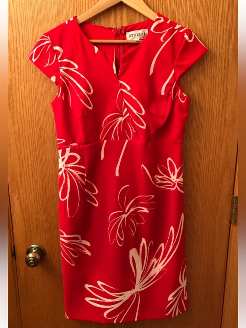♥️ Studio I Dress Red & White Women’s
▪️ Size 10